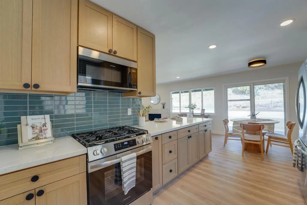 https://cdn.realtyfeed.com/cdn/127/306754414/c2d4b2d7ea35a6cfa7aedd454a1a09b3.webp