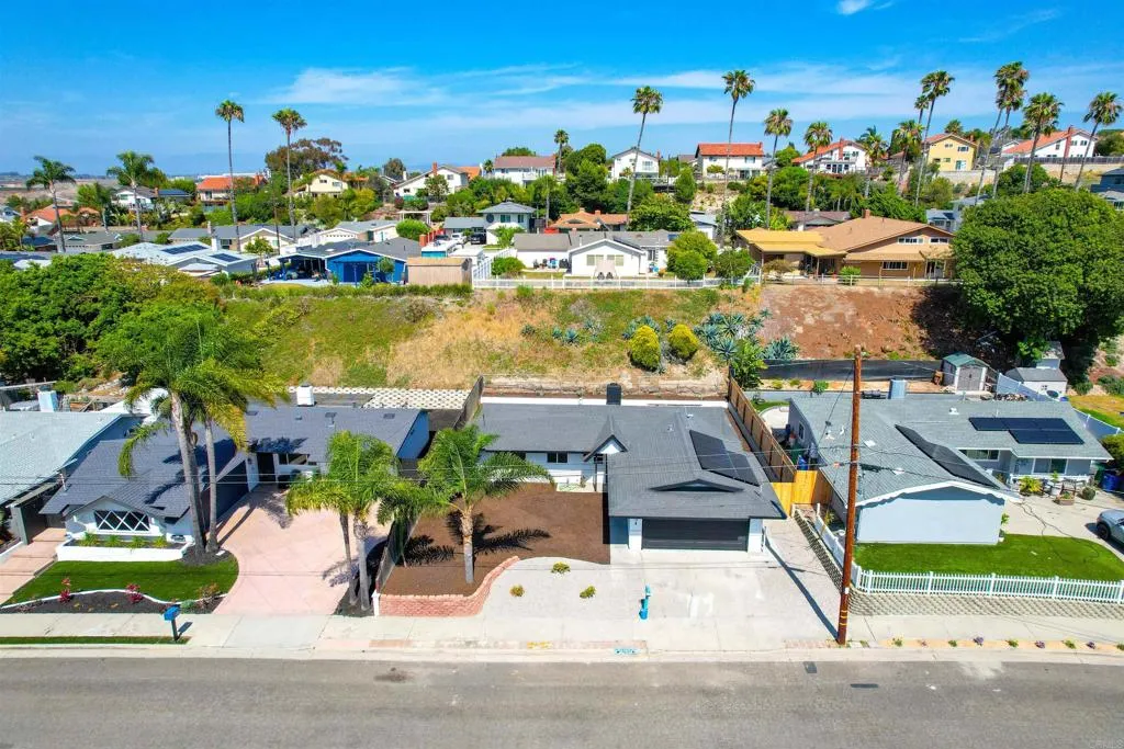 https://cdn.realtyfeed.com/cdn/127/306754414/d89e4f16580566b2315f5c3ebdda7b6a.webp