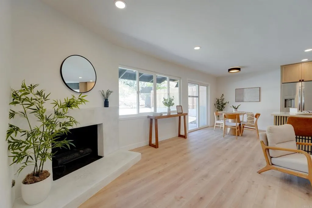 https://cdn.realtyfeed.com/cdn/127/306754414/fcaf27867d11b45656b36682a276900c.webp