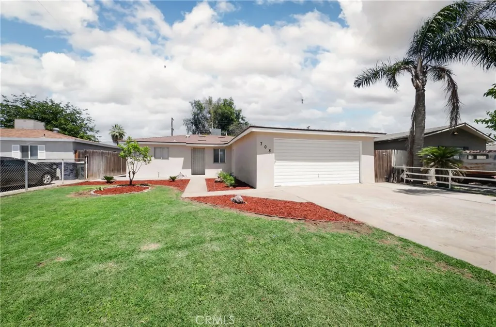 708 Delfino, Bakersfield, CA 93304 - Photo 3 of 27, Bakersfield, CA