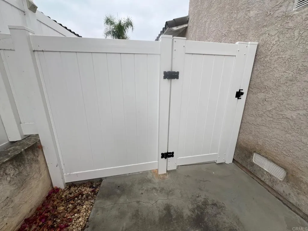 https://cdn.realtyfeed.com/cdn/127/306754420/072ecda45977dd62cde1ccb602097f27.webp