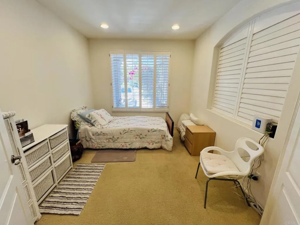 https://cdn.realtyfeed.com/cdn/127/306754420/08b79e0eb056e28ff51b0ffbad4d3001.webp