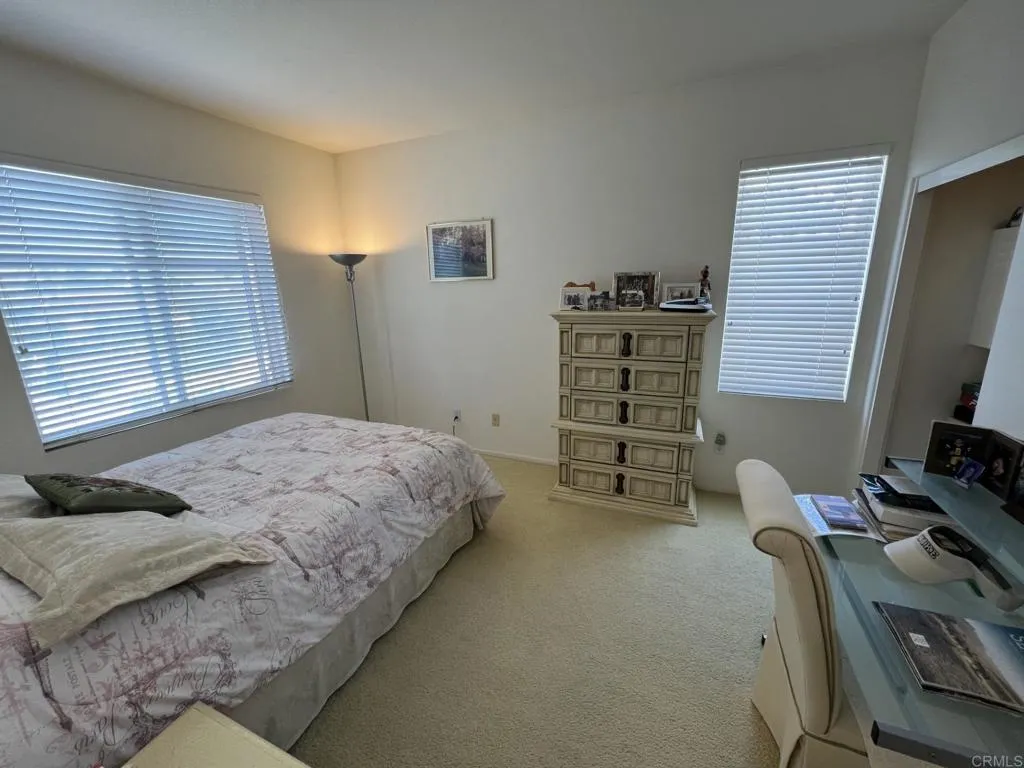 https://cdn.realtyfeed.com/cdn/127/306754420/2ffd591d3ee74c244a5f213f04238ac5.webp