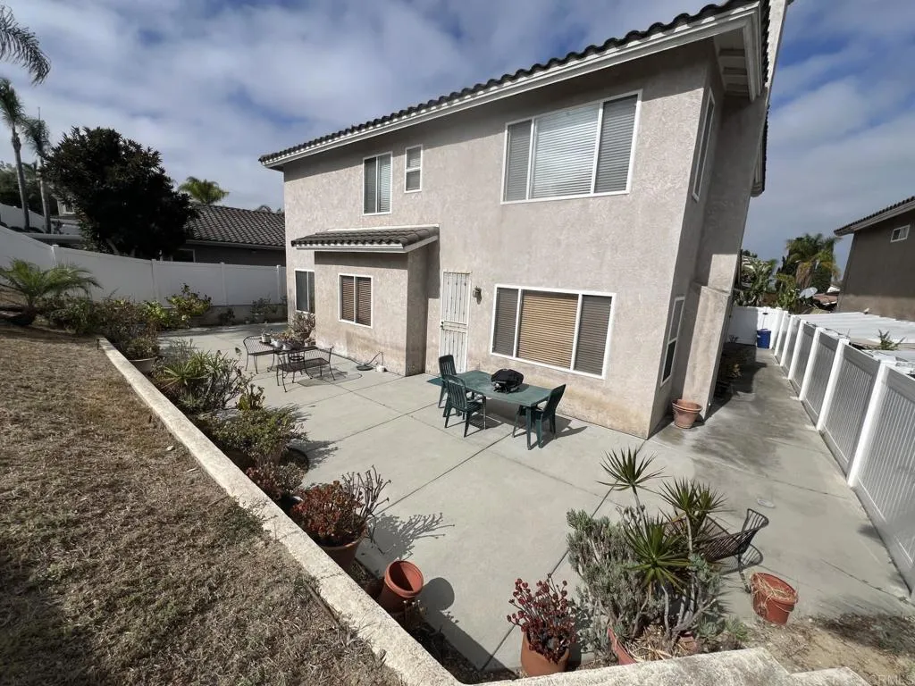 https://cdn.realtyfeed.com/cdn/127/306754420/b04139b77f9655ab22324f61801e7d1b.webp
