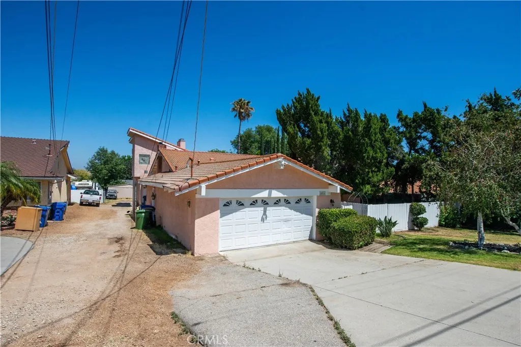 10516 Independence, Chatsworth, CA 91311 - Photo 2 of 22, Chatsworth, CA