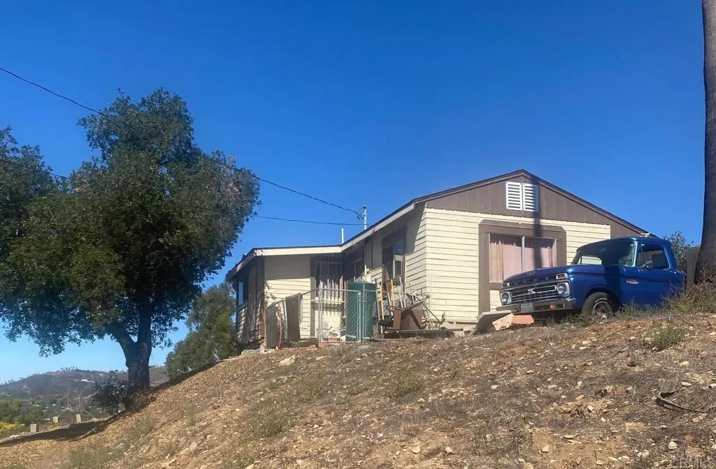 https://cdn.realtyfeed.com/cdn/127/306754450/75ac91e1591287aeab1372e381c575a2.webp