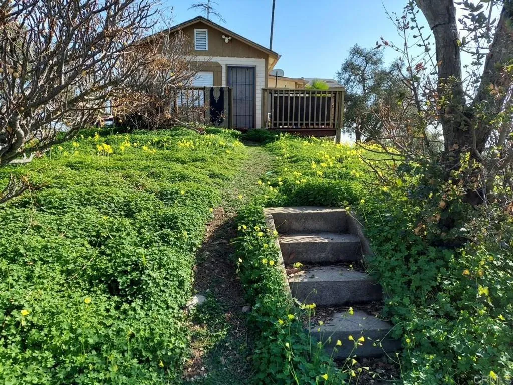 https://cdn.realtyfeed.com/cdn/127/306754450/cc8c90436e3303eca03323f256ef845c.webp