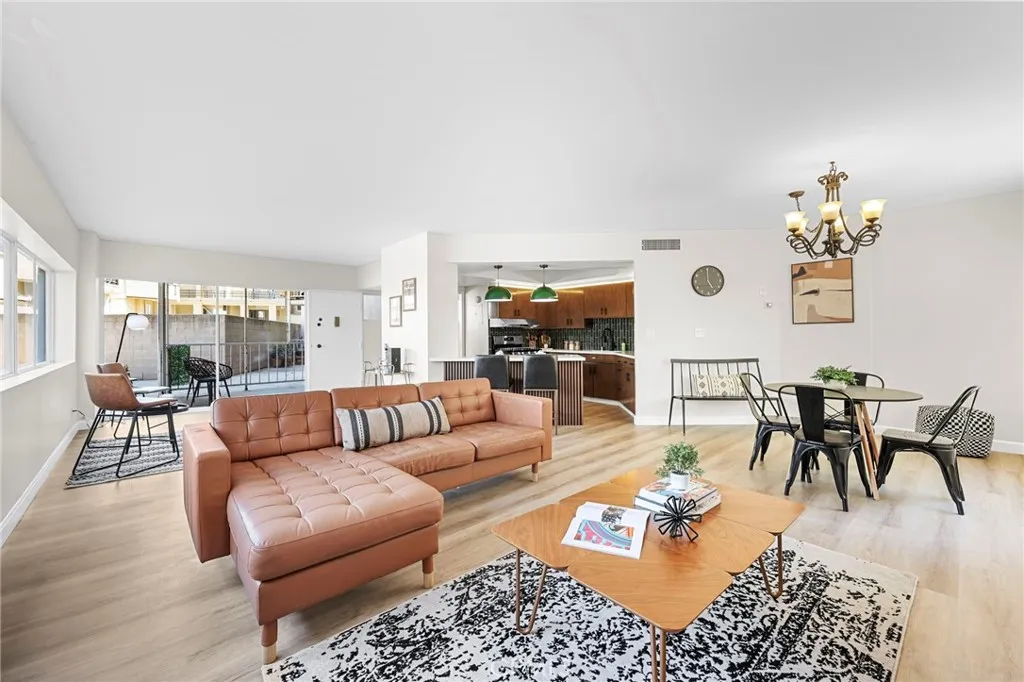 1323 N Spurgeon Unit 2, Santa Ana, CA 92701 - Main photo, Santa Ana, CA