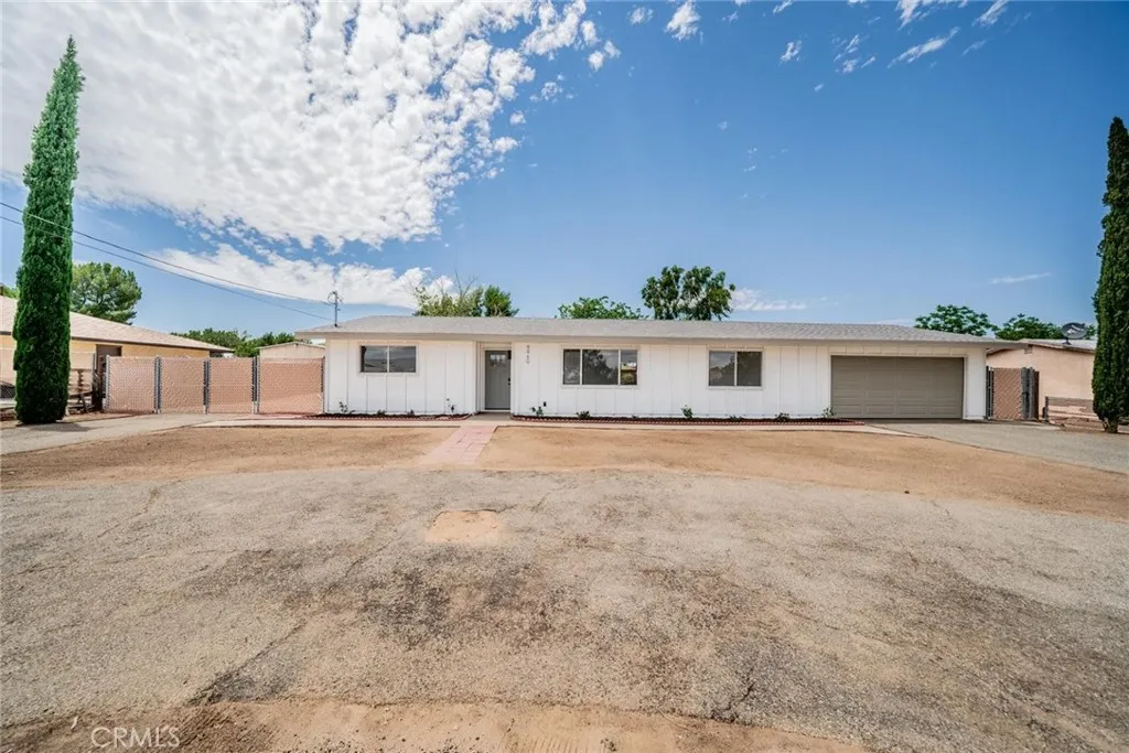 9960 Cottonwood Avenue, Hesperia, CA 92345 - Main photo, Hesperia, CA