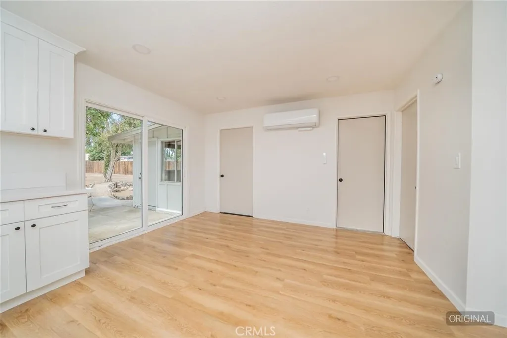 9960 Cottonwood Avenue, Hesperia, CA 92345 - Photo 5 of 25, Hesperia, CA