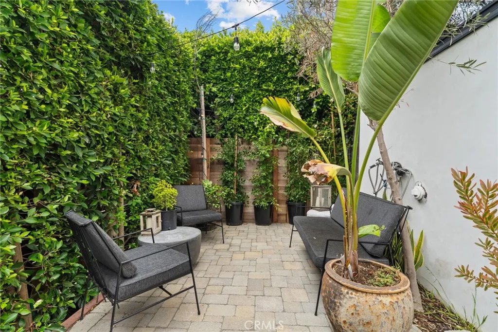 331 Brooks Avenue Unit 1, Venice, CA 90291 - Photo 5 of 39, Venice, CA