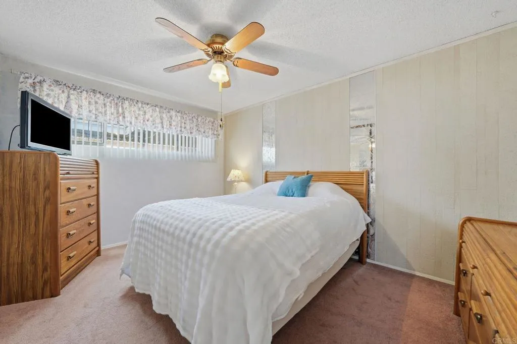 https://cdn.realtyfeed.com/cdn/127/306754466/2a335388bc918058271114778dc44752.webp