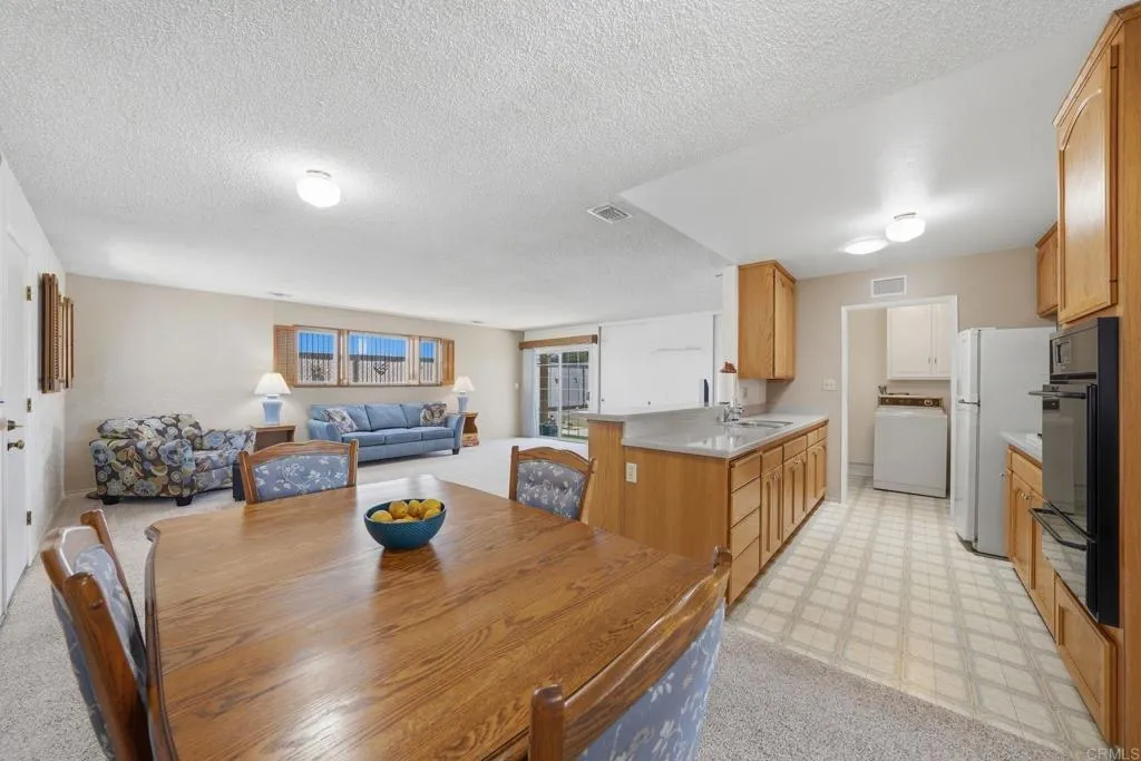 https://cdn.realtyfeed.com/cdn/127/306754466/58f251f54237f0ff14ba9cf82e64c344.webp