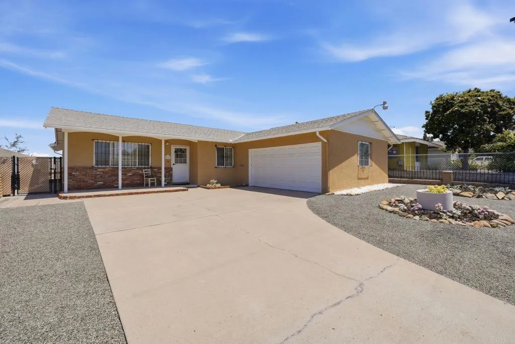 https://cdn.realtyfeed.com/cdn/127/306754466/622b91efd5b6d1b779a2048ef4a59849.webp