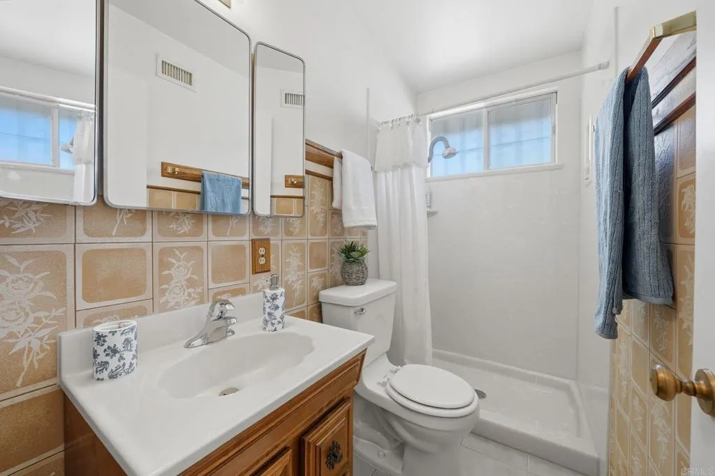 https://cdn.realtyfeed.com/cdn/127/306754466/6e5d6669e76178639f46c805ed5917d6.webp