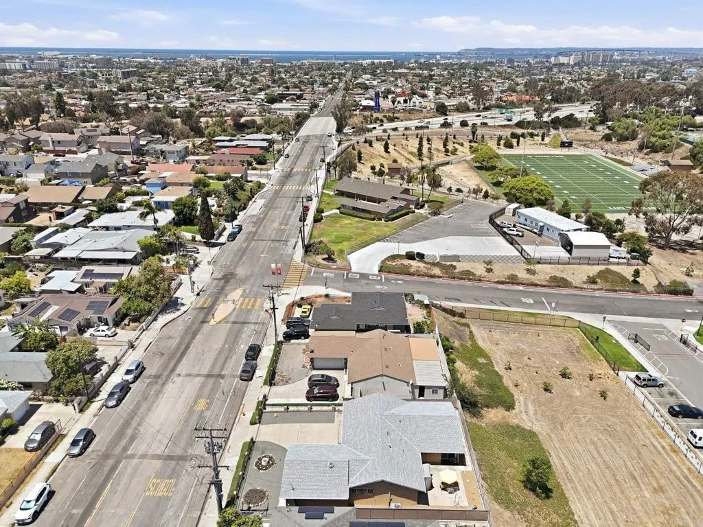 https://cdn.realtyfeed.com/cdn/127/306754466/d6fea9cf9b4cd46a564ee1f80a15a35b.webp