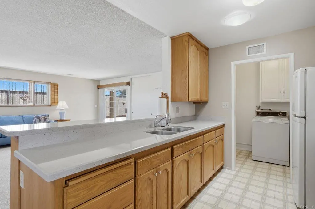 https://cdn.realtyfeed.com/cdn/127/306754466/d8289b666027faf0ad789bf63bc29505.webp