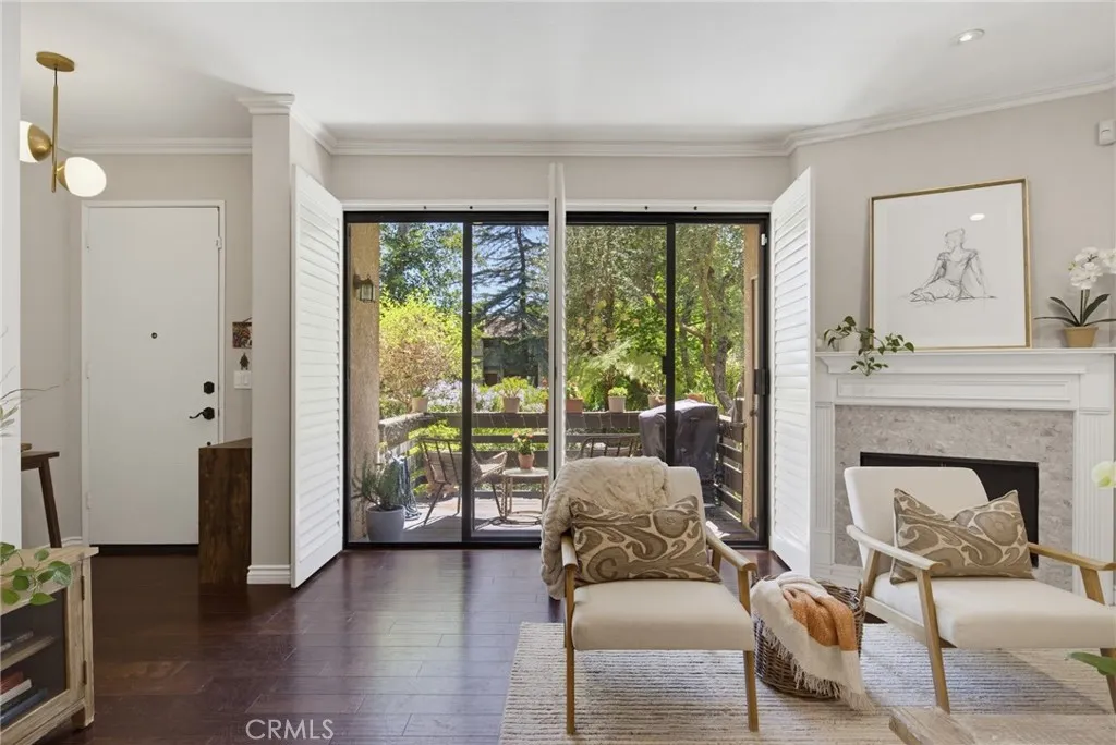 21901 Burbank, Woodland Hills, CA 91367 - Photo 3 of 30, Woodland Hills, CA