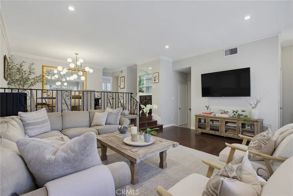 21901 Burbank, Woodland Hills, CA 91367 - Photo 2 of 30, Woodland Hills, CA