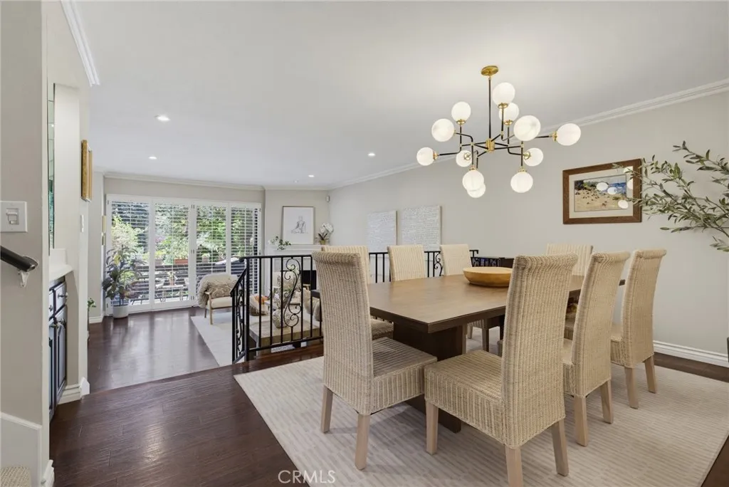 21901 Burbank, Woodland Hills, CA 91367 - Photo 4 of 30, Woodland Hills, CA