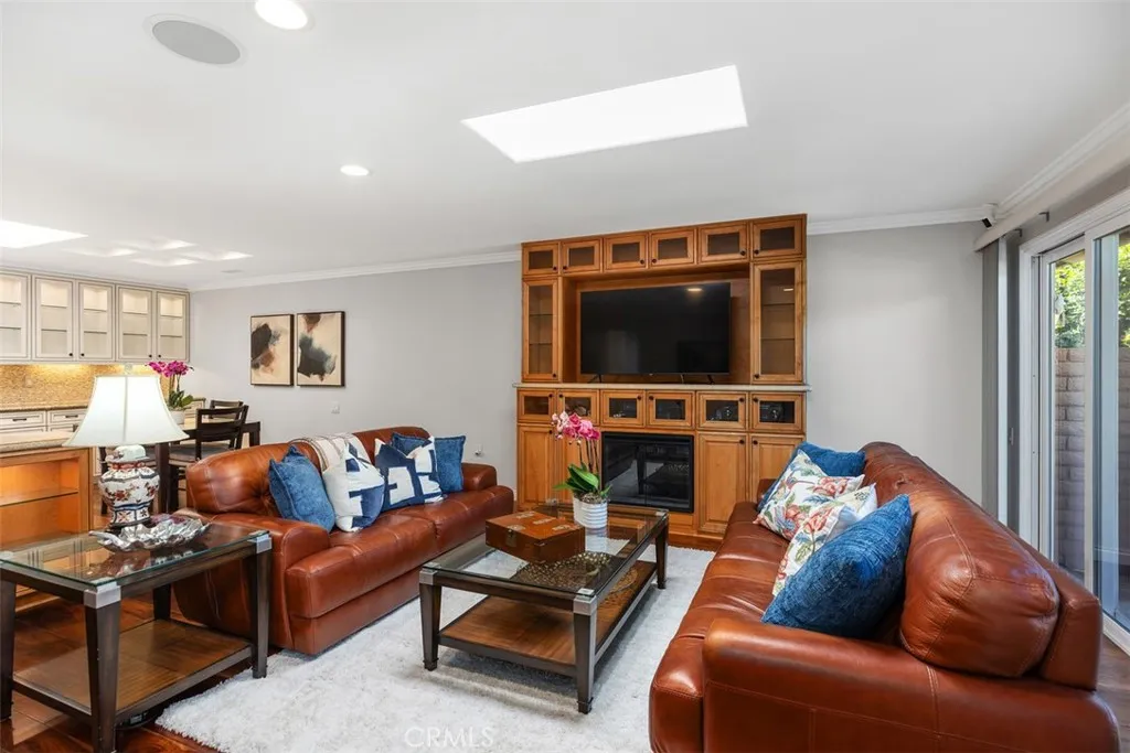 3147 Via Vista Unit B, Laguna Woods, CA 92637 - Photo 4 of 33, Laguna Woods, CA