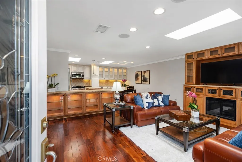 3147 Via Vista Unit B, Laguna Woods, CA 92637 - Photo 3 of 33, Laguna Woods, CA
