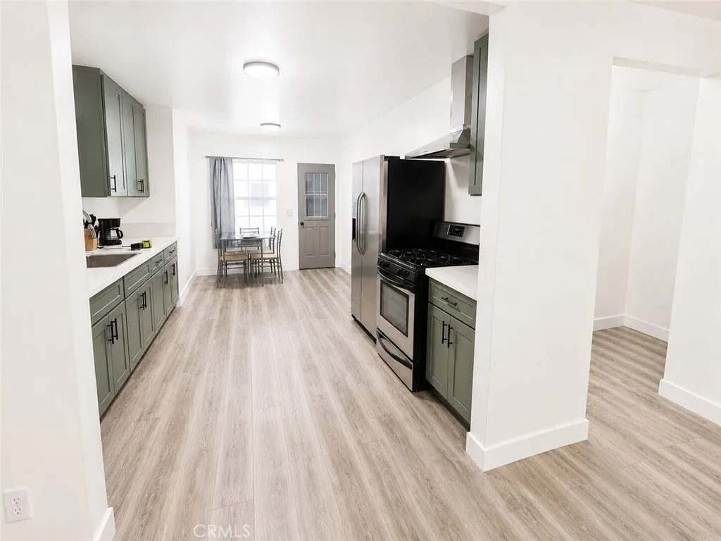 210 S Raitt, Santa Ana, CA 92703 - Main photo, Santa Ana, CA