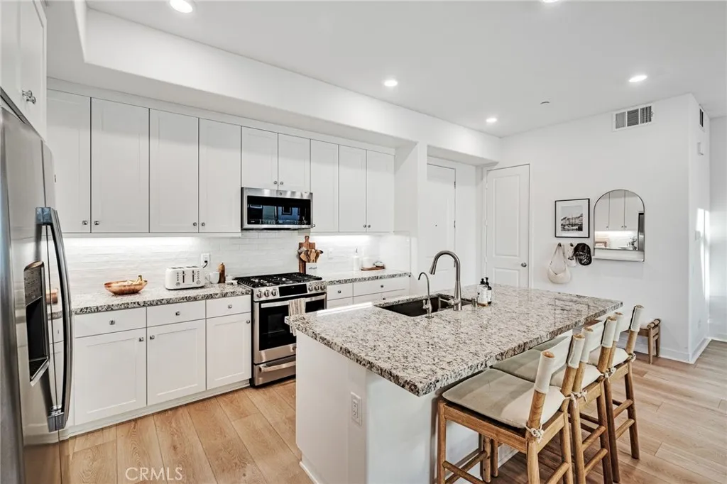 26958 Sandbar Willow Pl Unit 205, Valencia, CA 91381 - Photo 3 of 32, Valencia, CA
