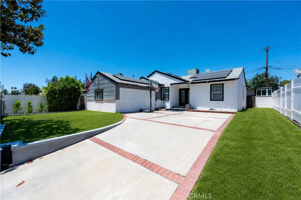12521 Stagg Street, North Hollywood, CA 91605 - Main photo, North Hollywood, CA