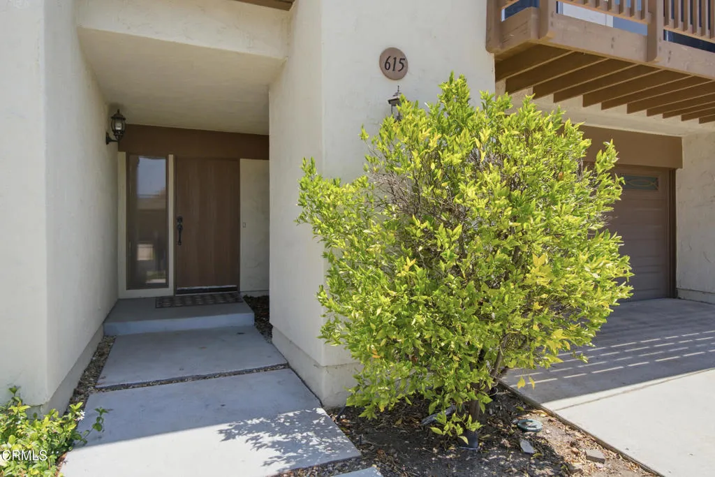 615 Hollyburne Lane, Thousand Oaks, CA 91360 - Photo 3 of 59, Thousand Oaks, CA