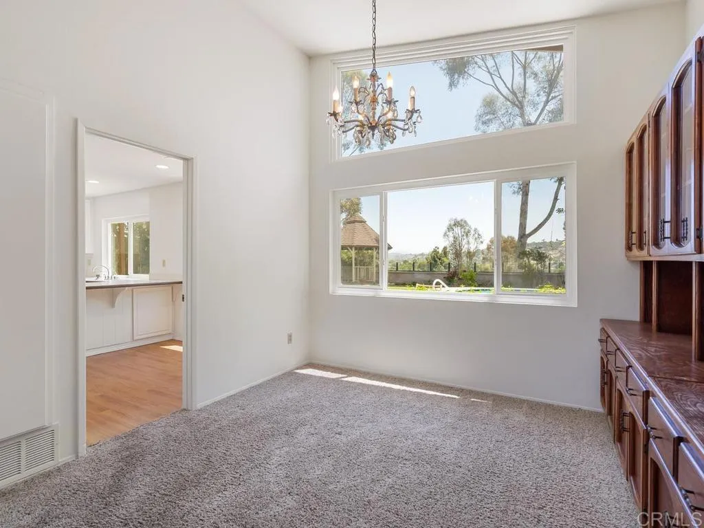 https://cdn.realtyfeed.com/cdn/127/306754577/35bfb5fe93113b04598435b4db3e79ce.webp