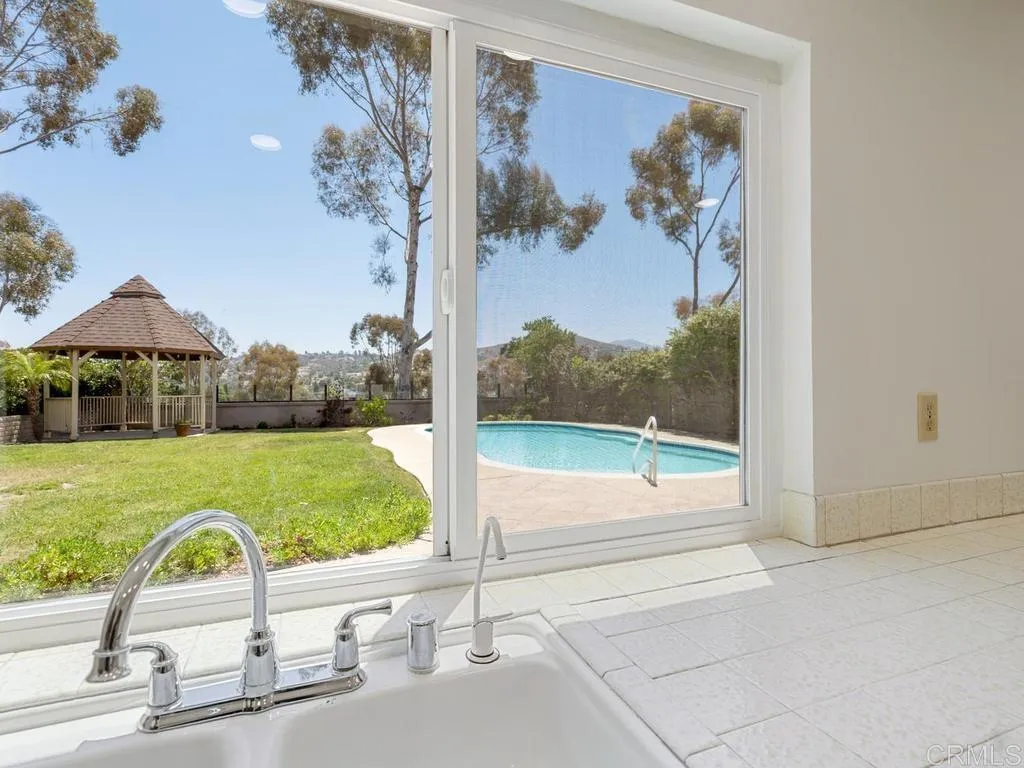 https://cdn.realtyfeed.com/cdn/127/306754577/94ca171046cf295f8795a56a7802d31a.webp