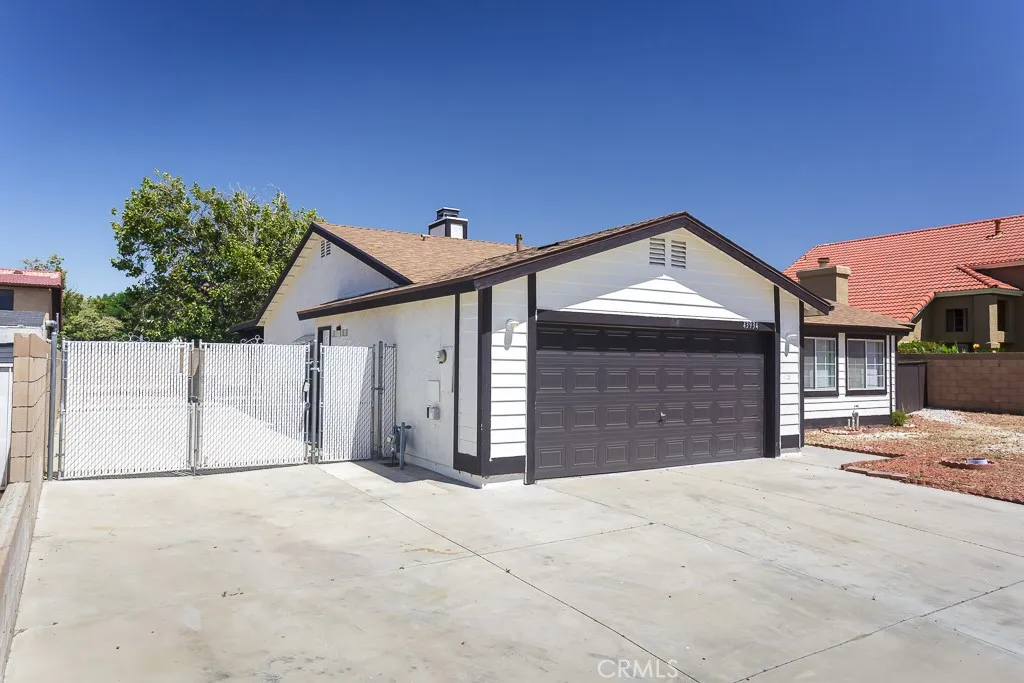 43934 Palm Vista Avenue, Lancaster, CA 93535 - Photo 3 of 28, Lancaster, CA