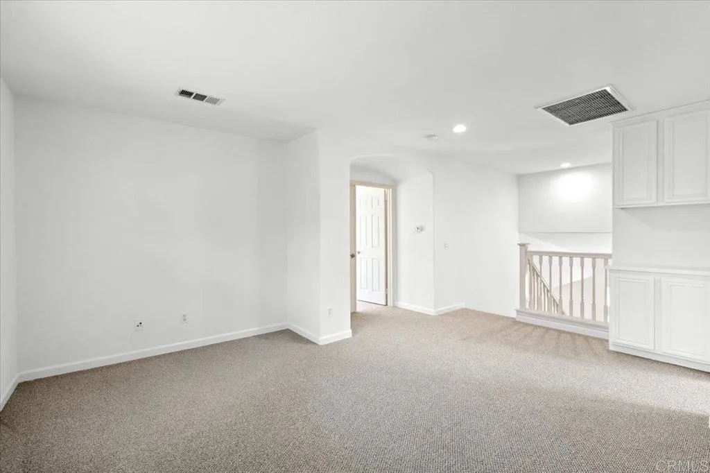 https://cdn.realtyfeed.com/cdn/127/306754587/173a3059df5f65a326892c63d178182a.webp