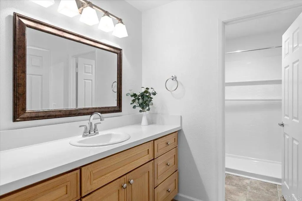https://cdn.realtyfeed.com/cdn/127/306754587/344dbd00d2115ab2ed7aa3cf46cadc02.webp