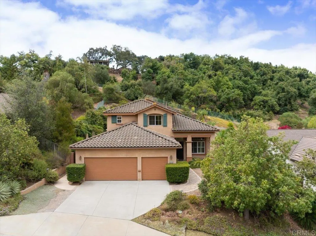 https://cdn.realtyfeed.com/cdn/127/306754587/80f7b1e94dc80968ba59ef0411be181b.webp
