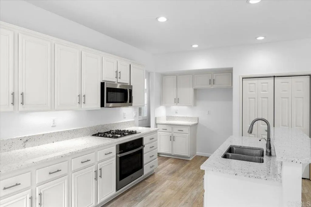 https://cdn.realtyfeed.com/cdn/127/306754587/c7429799abe22d49b1f7996c4ca35f21.webp