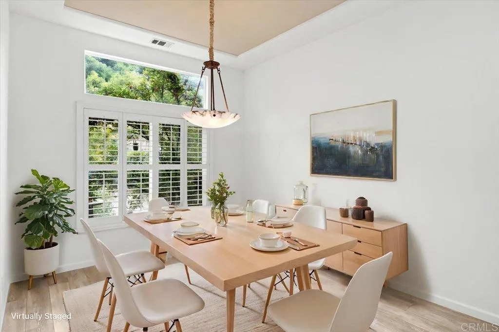 https://cdn.realtyfeed.com/cdn/127/306754587/fd5bfe5f15eaa44ca77d58e07dbe0619.webp