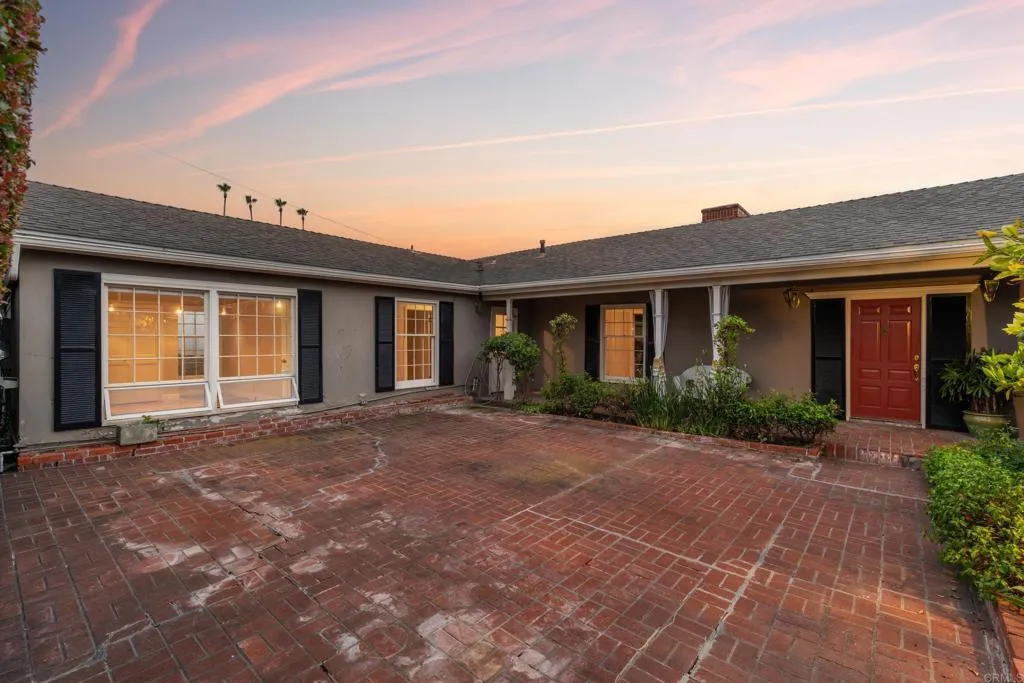 https://cdn.realtyfeed.com/cdn/127/306754588/11b7233e258741d25239a6a526dcc2ad.webp