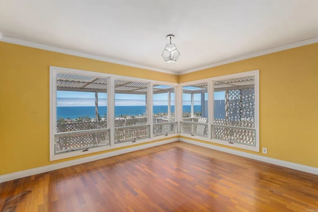https://cdn.realtyfeed.com/cdn/127/306754588/4d5b749fdf1c156010a6fa416d803d4a.webp