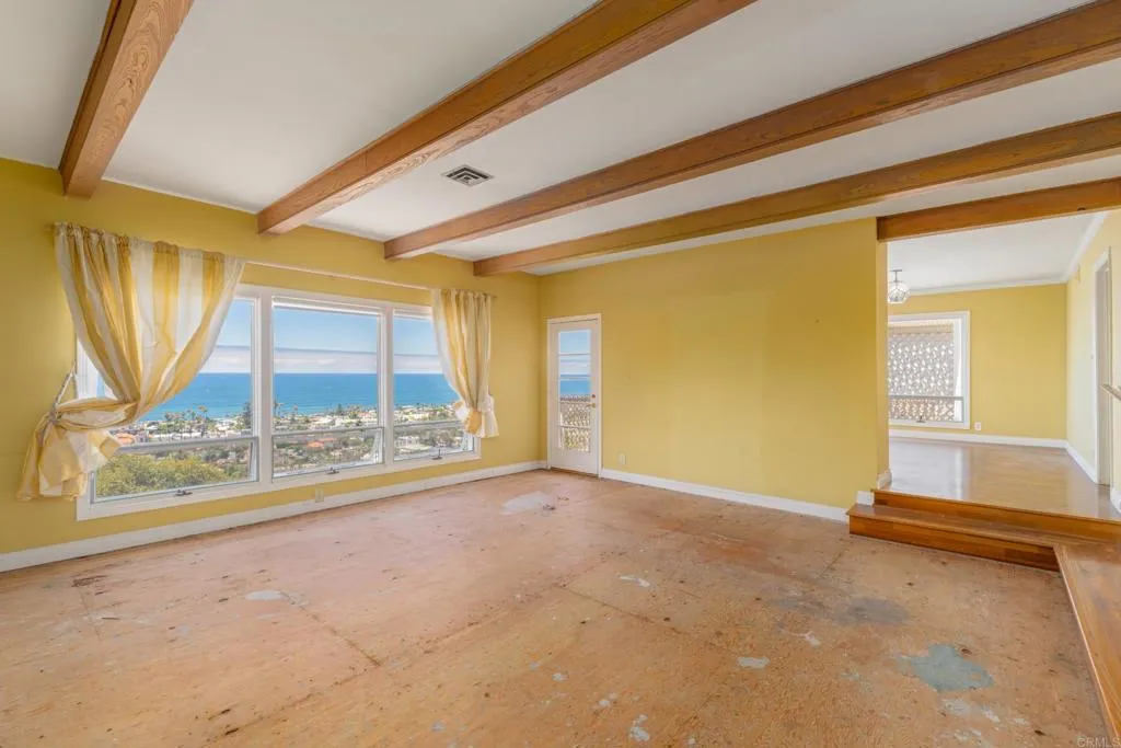 https://cdn.realtyfeed.com/cdn/127/306754588/74b4f20fa5ed5da36b7b619d28f652da.webp