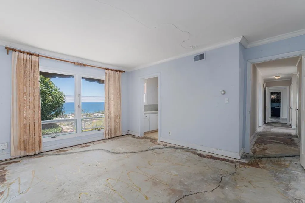 https://cdn.realtyfeed.com/cdn/127/306754588/8a669226b2e4c24e8249037f98c73ca8.webp
