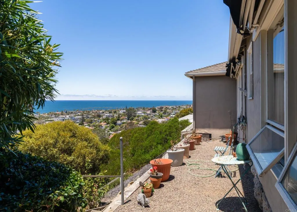 https://cdn.realtyfeed.com/cdn/127/306754588/a789c1fa4f710725ce08bc41cb6de373.webp