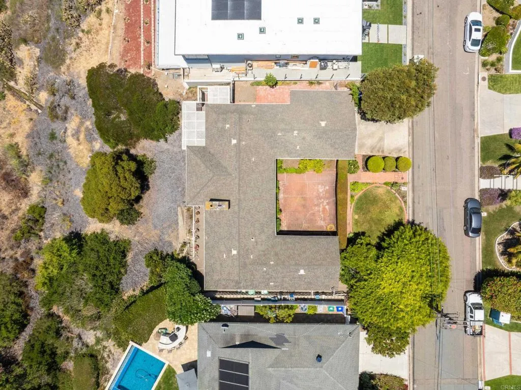 https://cdn.realtyfeed.com/cdn/127/306754588/ca939732694fbf469b638b5ea2019e90.webp