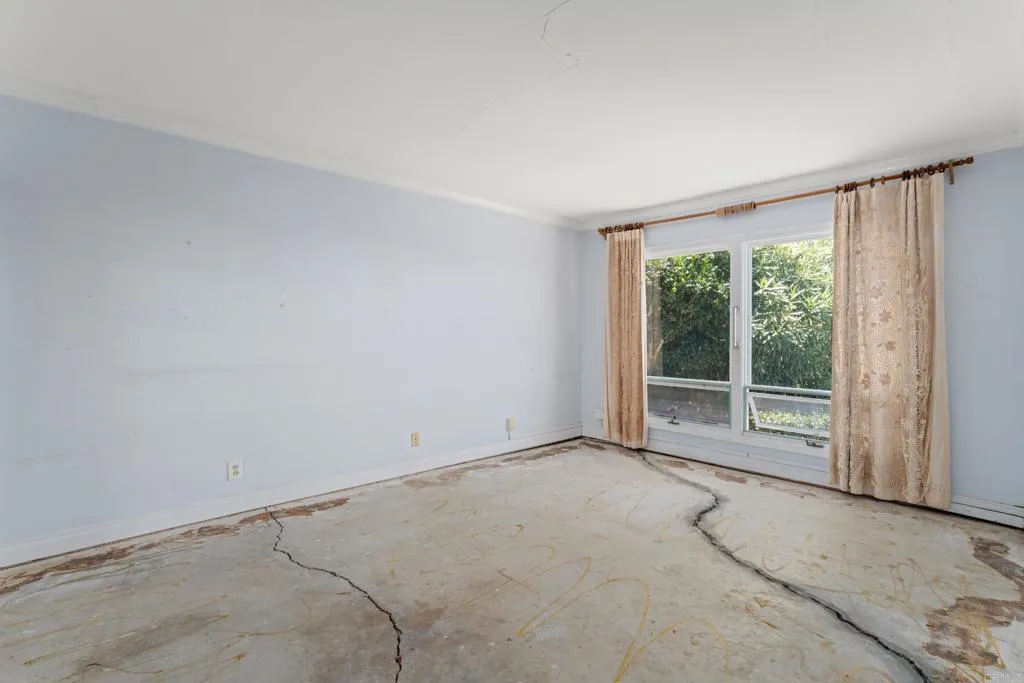 https://cdn.realtyfeed.com/cdn/127/306754588/e4cbf197852a59976ad562b1b1c402c8.webp