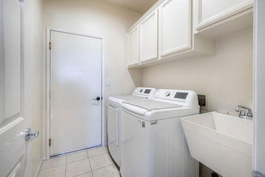 https://cdn.realtyfeed.com/cdn/127/306754591/f353be536c3a6f09ba11983344839c00.webp