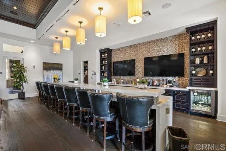 https://cdn.realtyfeed.com/cdn/127/306754596/168271c678e2cb70c49ce2cfaba78cc4.webp
