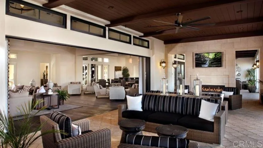 https://cdn.realtyfeed.com/cdn/127/306754596/19615dfa88adcbacabde12afcaa8b80a.webp