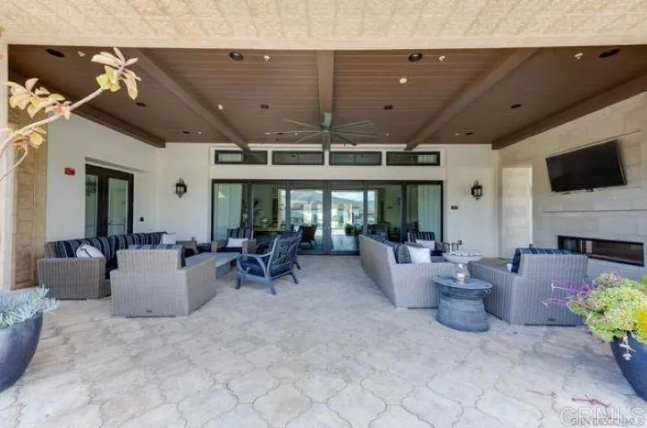 https://cdn.realtyfeed.com/cdn/127/306754596/781b74b5dba8af92c983b075b93eb131.webp