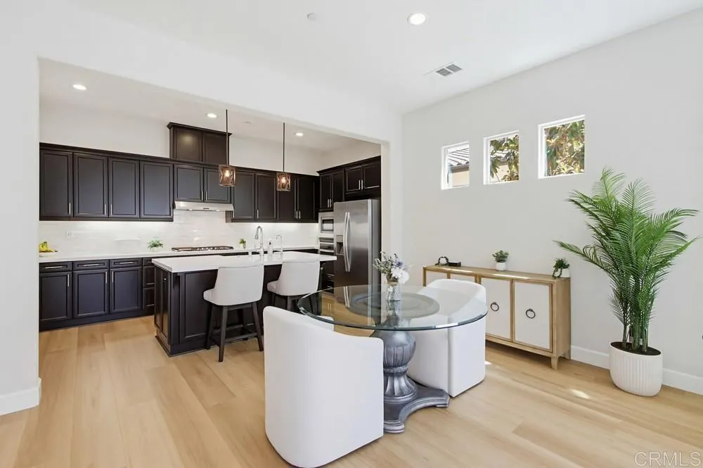 https://cdn.realtyfeed.com/cdn/127/306754596/7aed1e52e45ac2b17815fbec4a6531af.webp